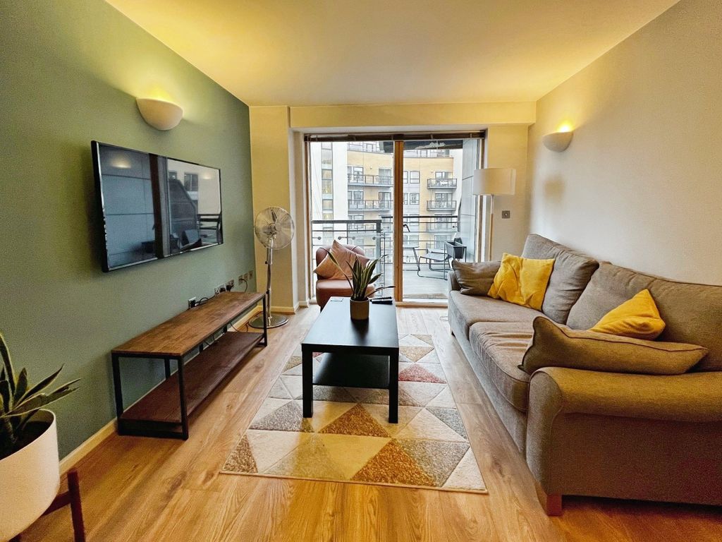 Property photo 2 of 7 Picture No. 16