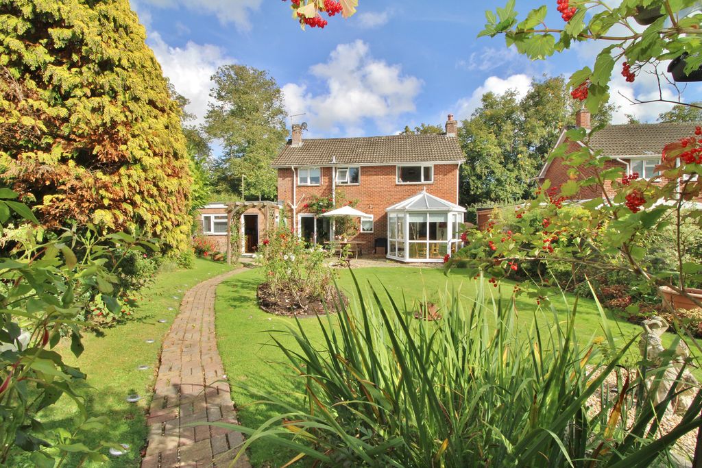 Property photo 3 of 38