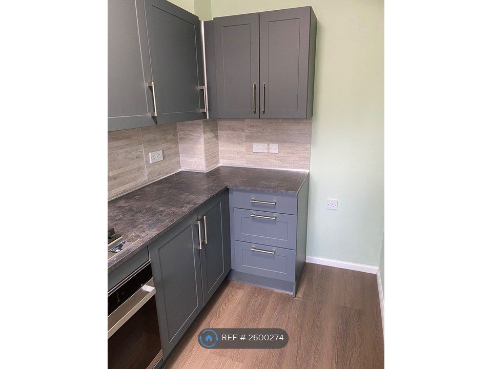 Property photo 3 of 10 Kitchen - Right