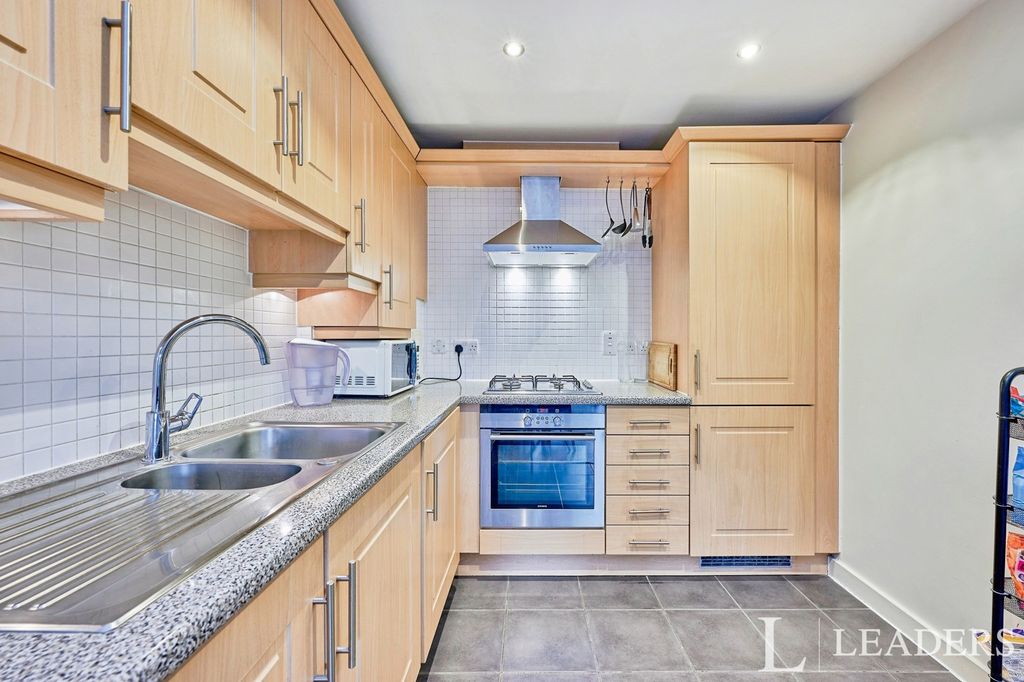 Property photo 3 of 19 Pbox-Img.Jpg