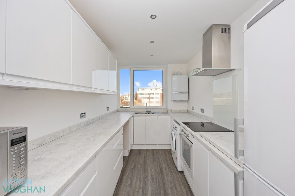 Property photo 3 of 10 4941082