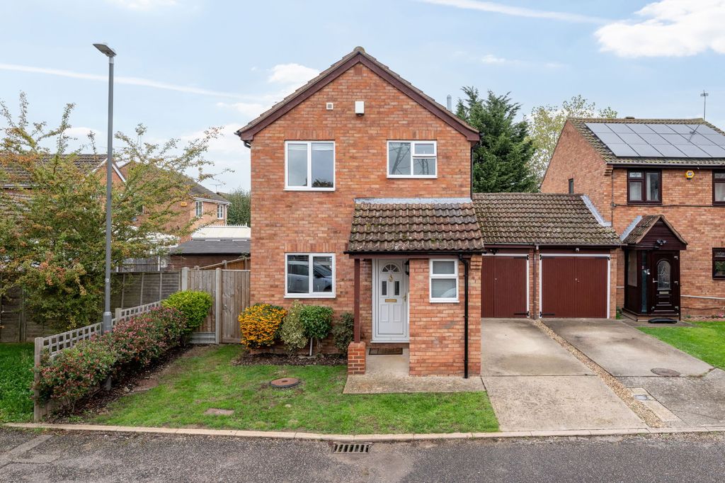 Property photo 2 of 19