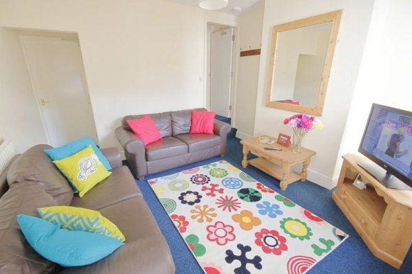 Property photo 2 of 13 9494680.Jpg