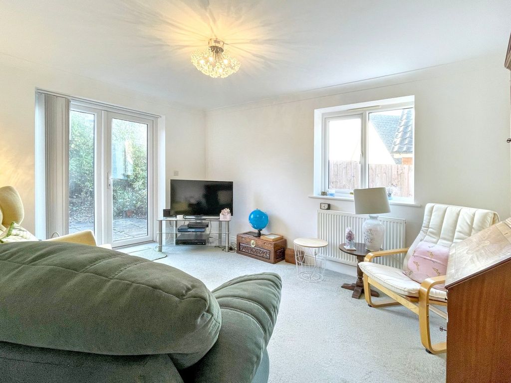 Property photo 2 of 21