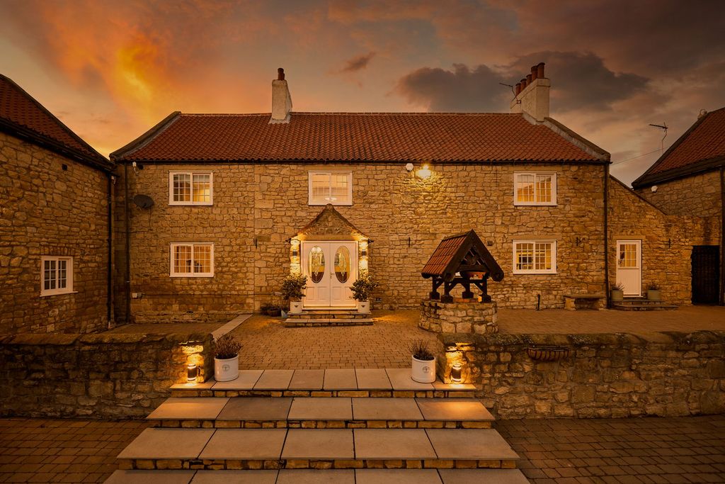 Property photo 1 of 65