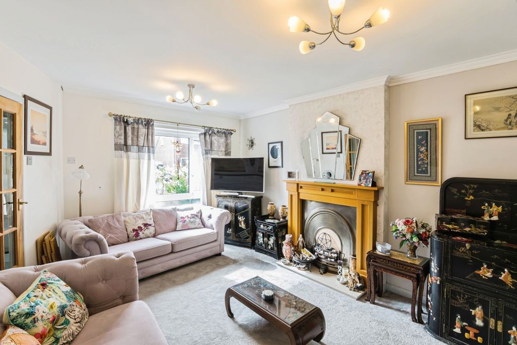 Property photo 3 of 18 Pbox-Img.Jpg