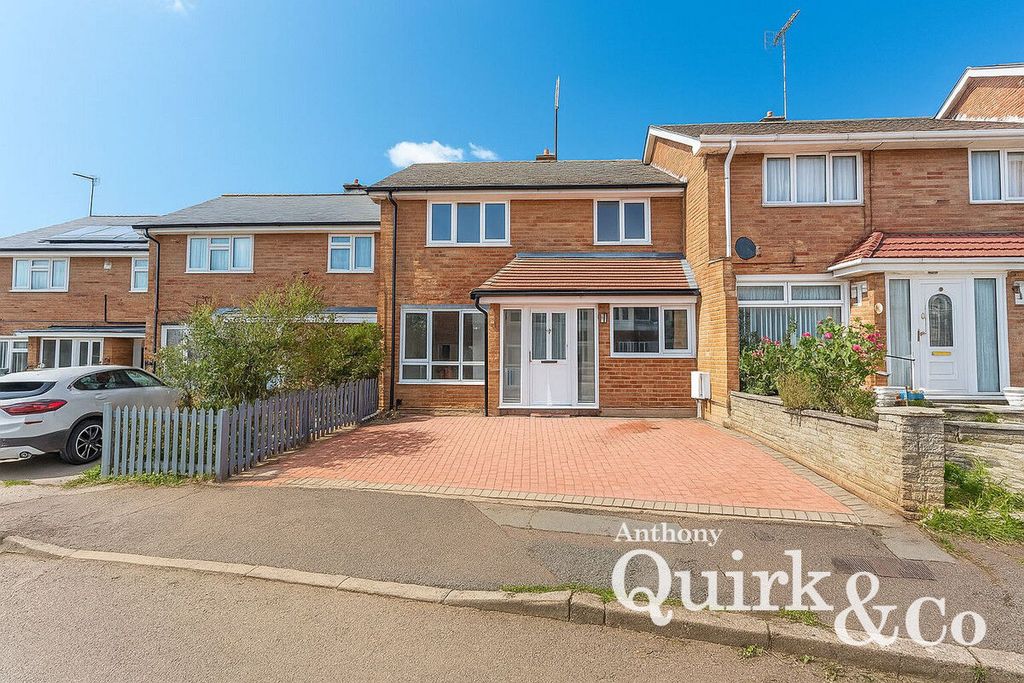 Property photo 1 of 11