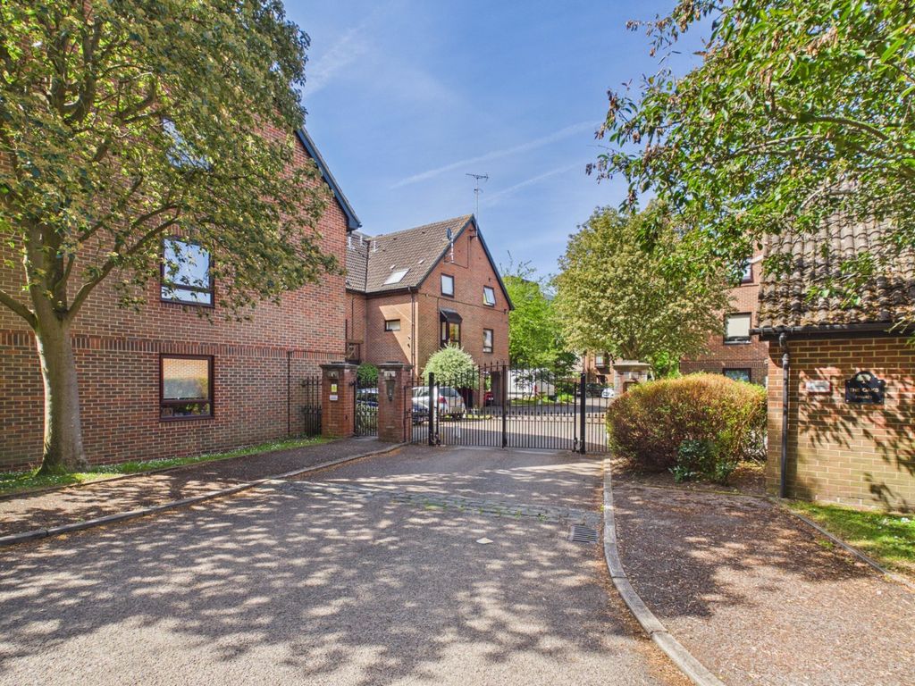 Property photo 1 of 14 Picture No. 28