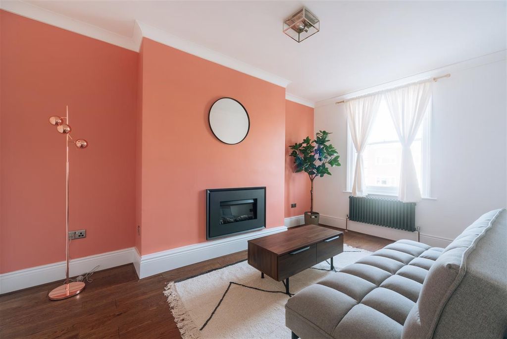 Property photo 2 of 14