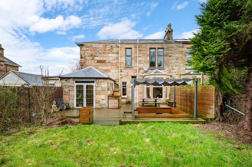 Property photo 2 of 48