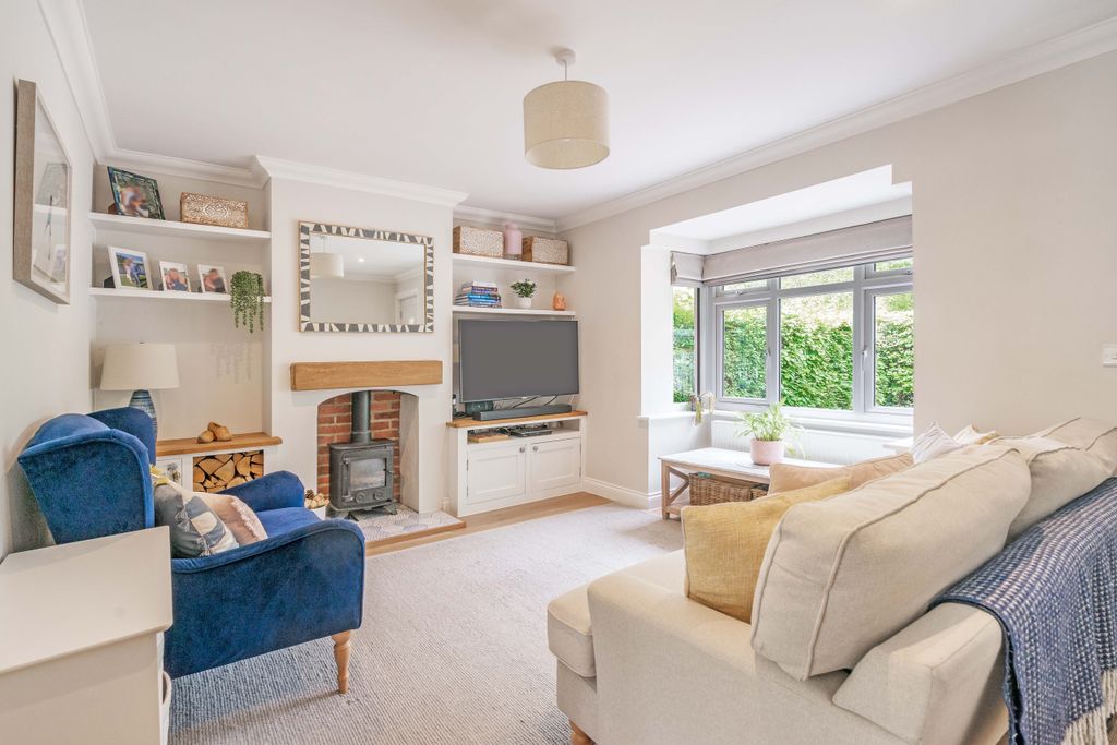 Property photo 2 of 16 Sitting Room