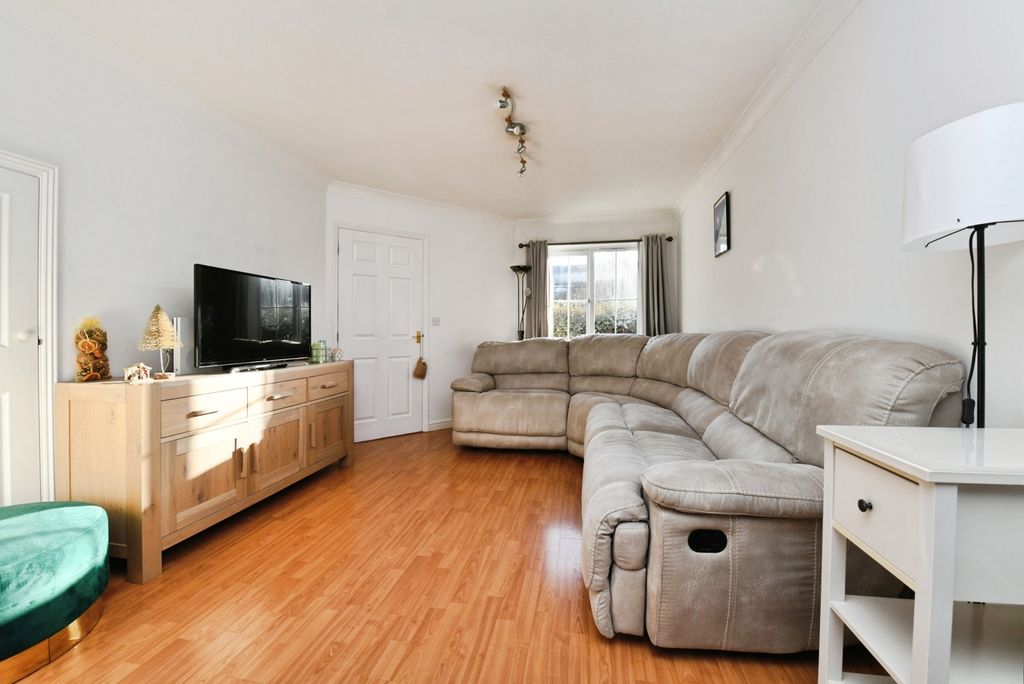 Property photo 3 of 14 Pbox-Img.Jpg