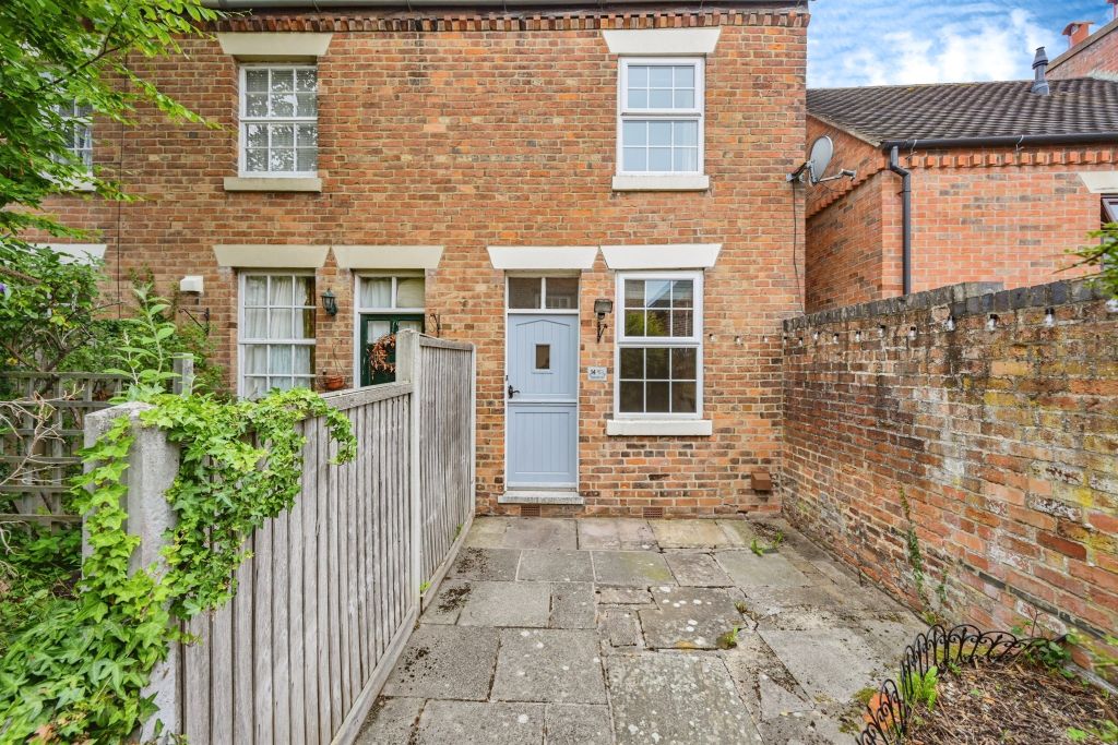 Property photo 1 of 17