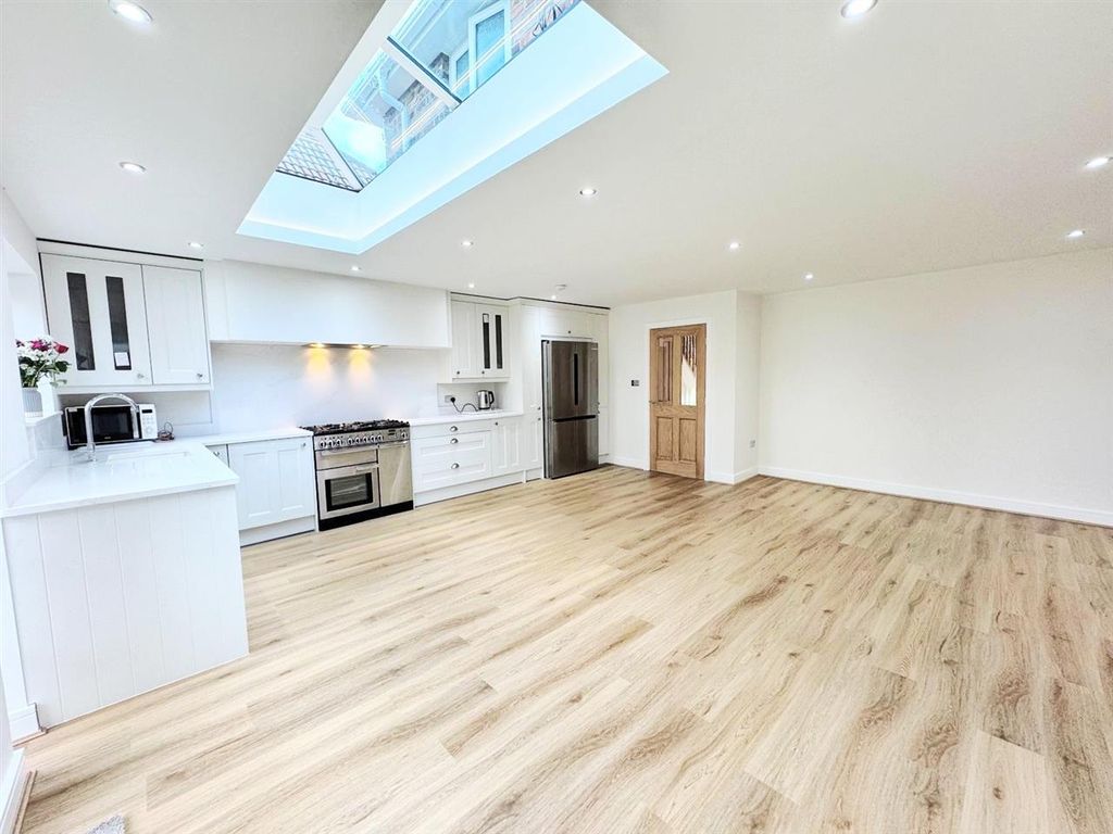 Property photo 1 of 13 Main Picture