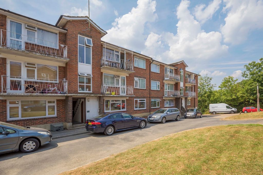 Property photo 1 of 1