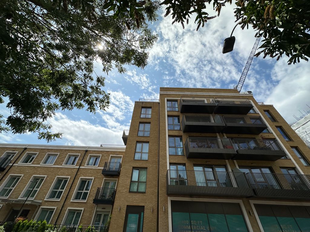 Property photo 1 of 25