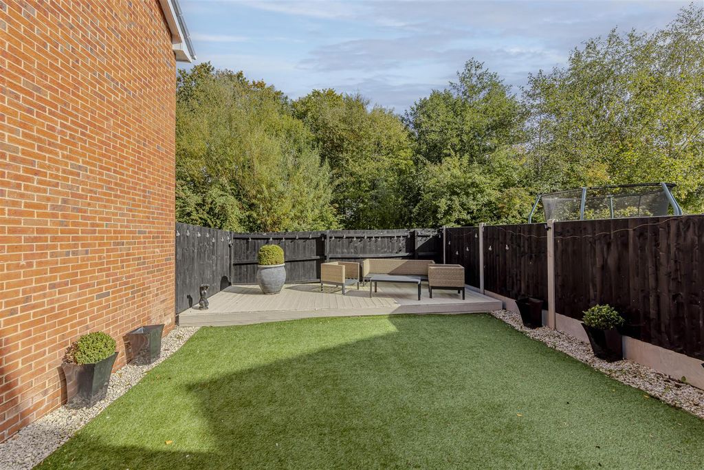 Property photo 2 of 44 Outside