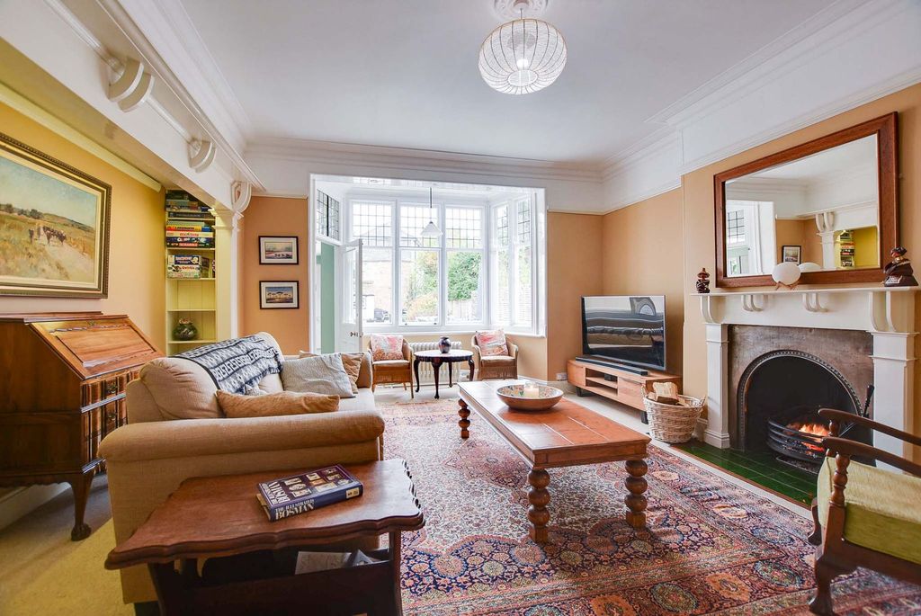 Property photo 2 of 65