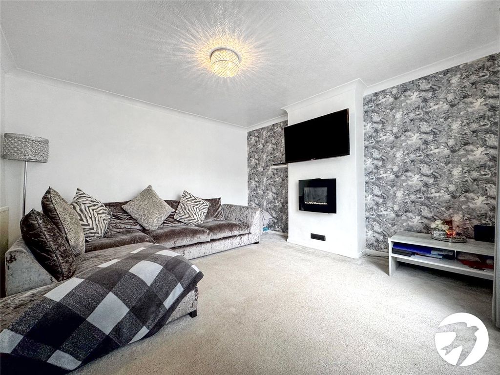 Property photo 2 of 21 Picture 2