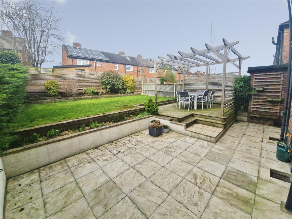 Property photo 2 of 18 Garden