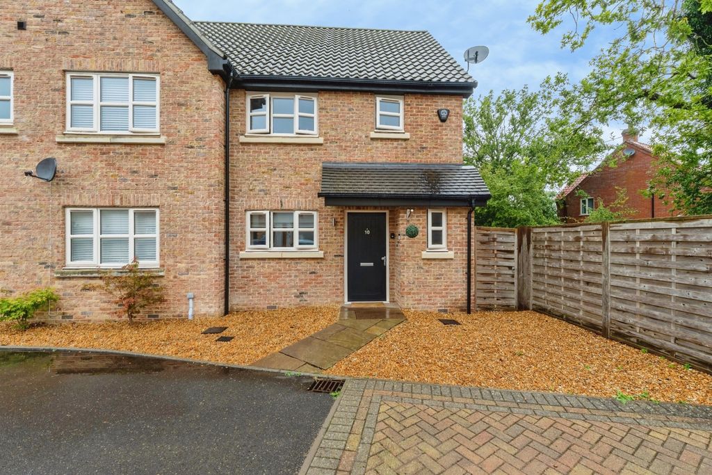 Property photo 1 of 18 Pbox-Img.Jpg