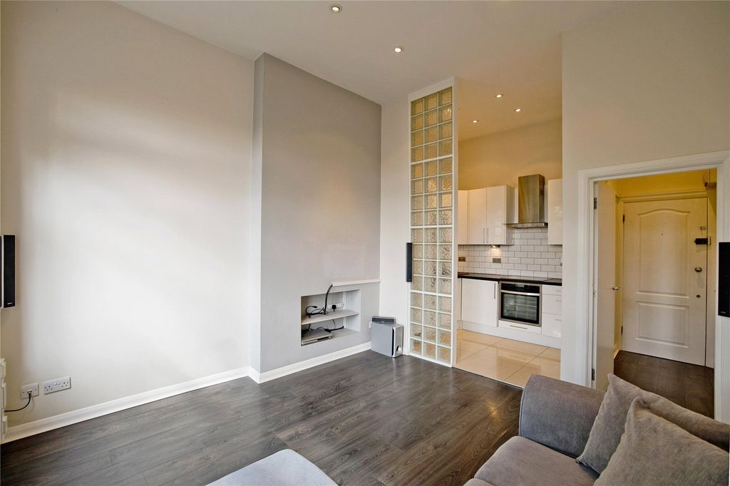 Property photo 2 of 13 Picture No. 06