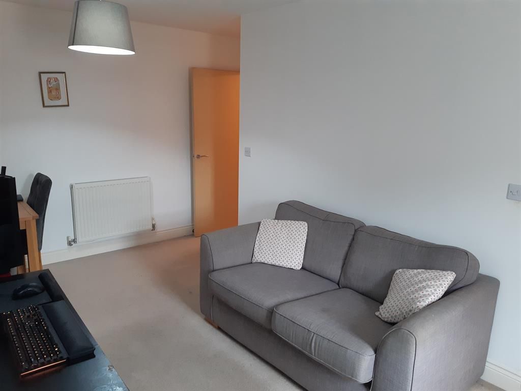 Property photo 2 of 6