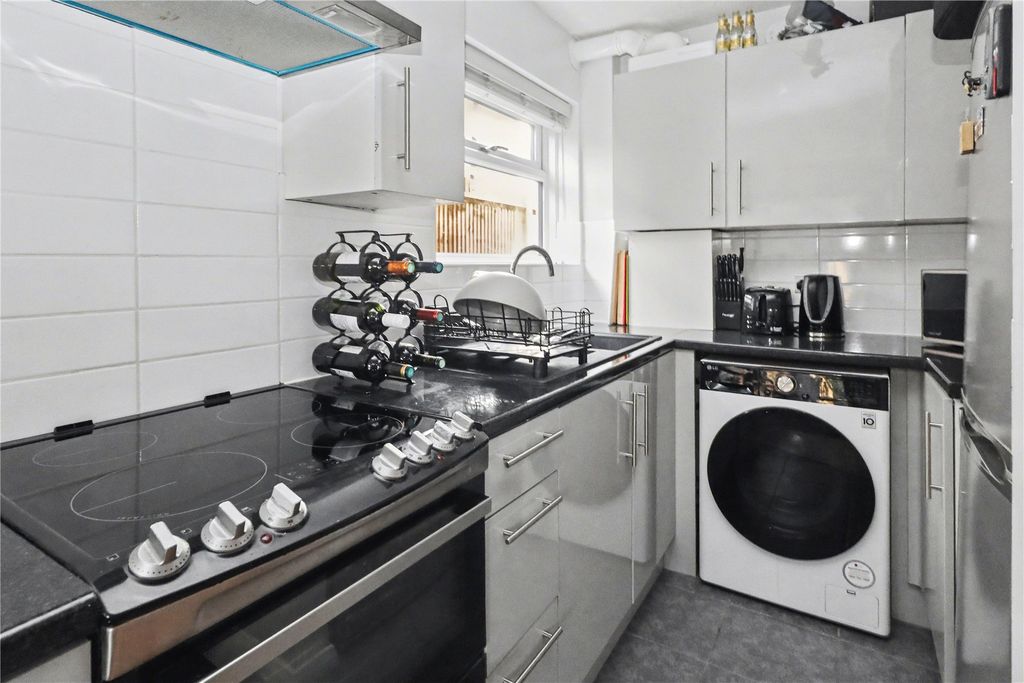 Property photo 2 of 8 Picture No. 03