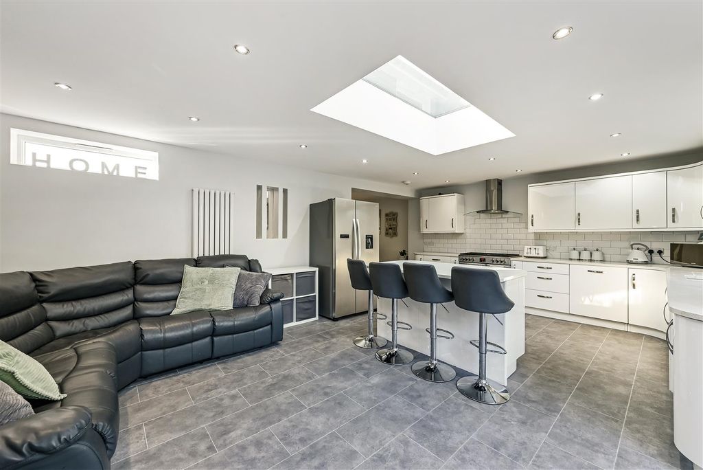 Property photo 3 of 21 Sketch_Ph27_6249889.Jpg