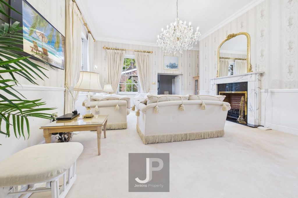 Property photo 3 of 18 Cam01632G0-Pr0225-Still005.Jpg