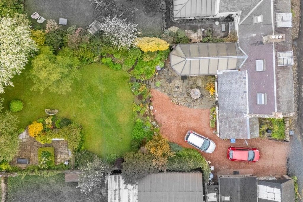 Property photo 3 of 40