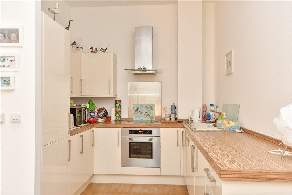 Property photo 1 of 7 Kitchen/Living Area