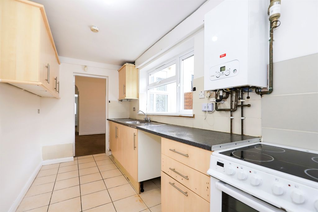 Property photo 2 of 12