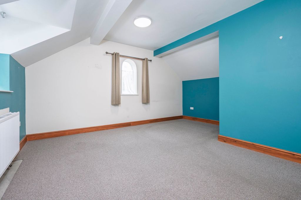 Property photo 3 of 15 Bedroom