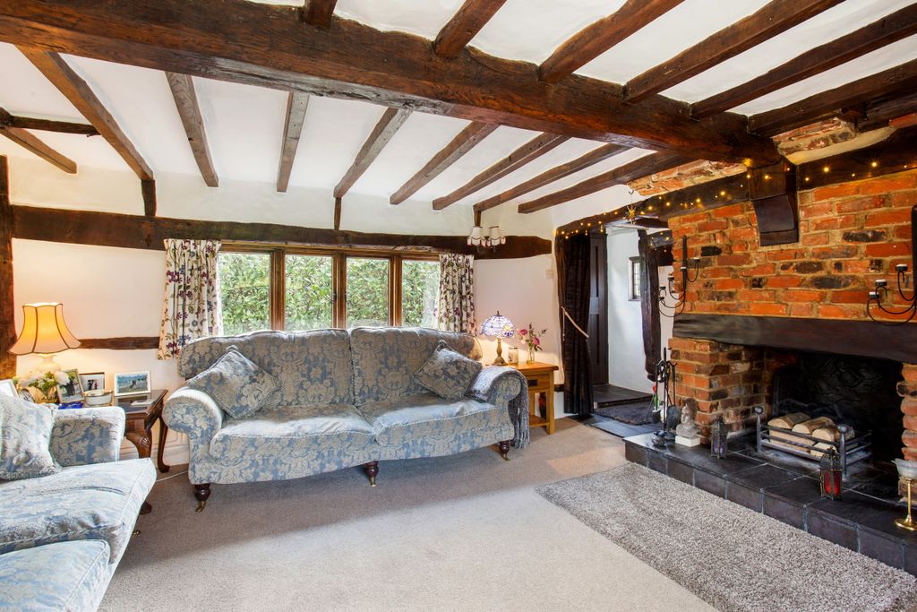 Property photo 2 of 17