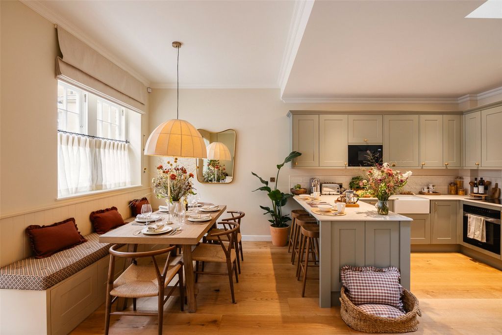 Property photo 1 of 19 Open Plan Living
