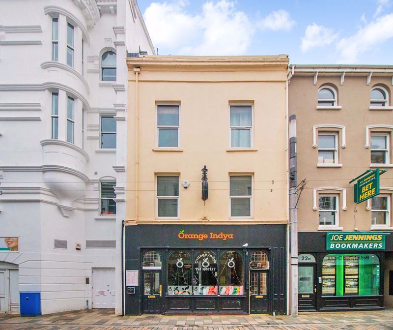 Property photo 1 of 14 Flat 2, 24 Castle Street