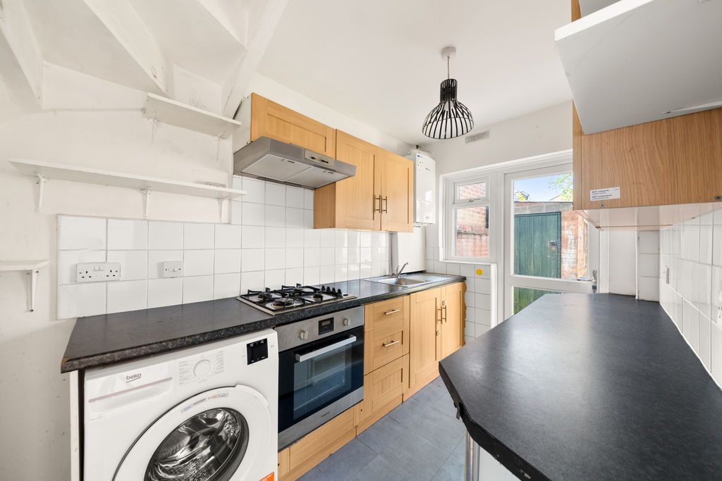 Property photo 2 of 14 Photo 10