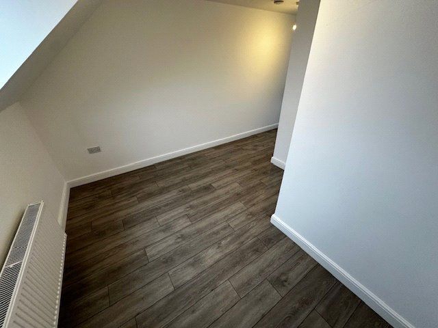 Property photo 3 of 9 Picture No. 06