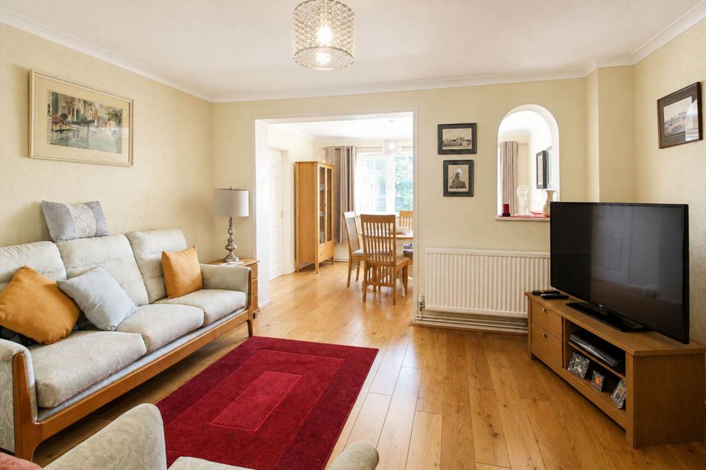 Property photo 2 of 12