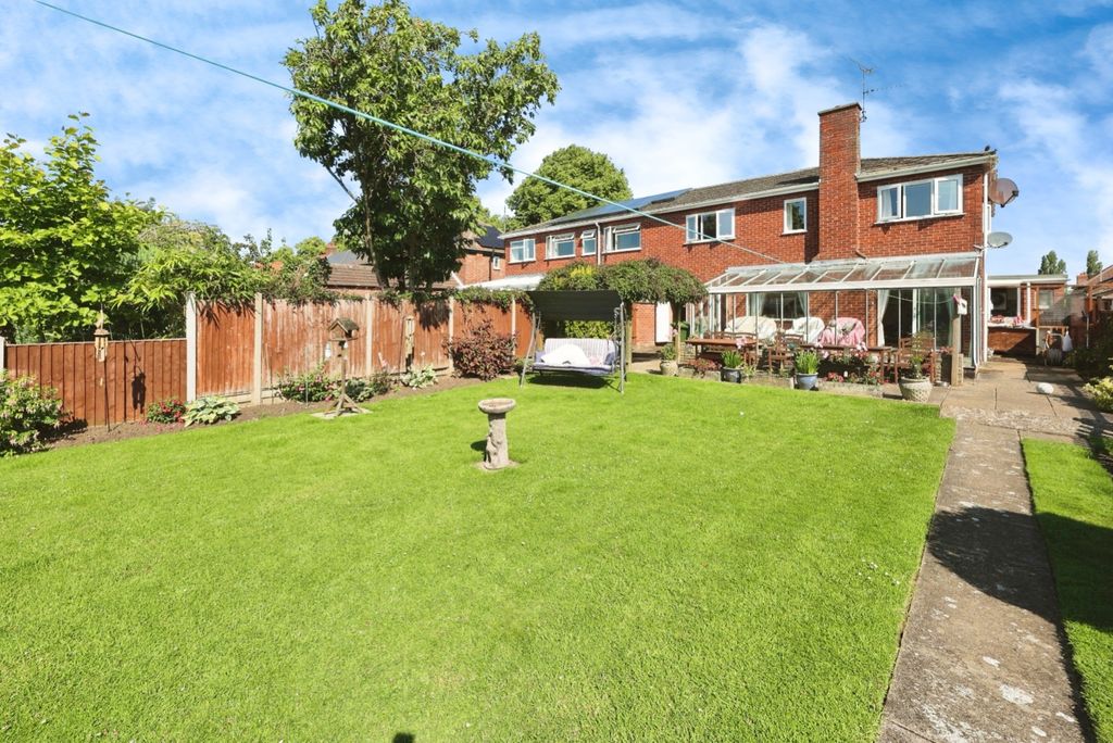 Property photo 3 of 26 4182282