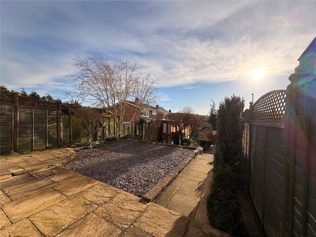 Property photo 2 of 21 Picture No. 18