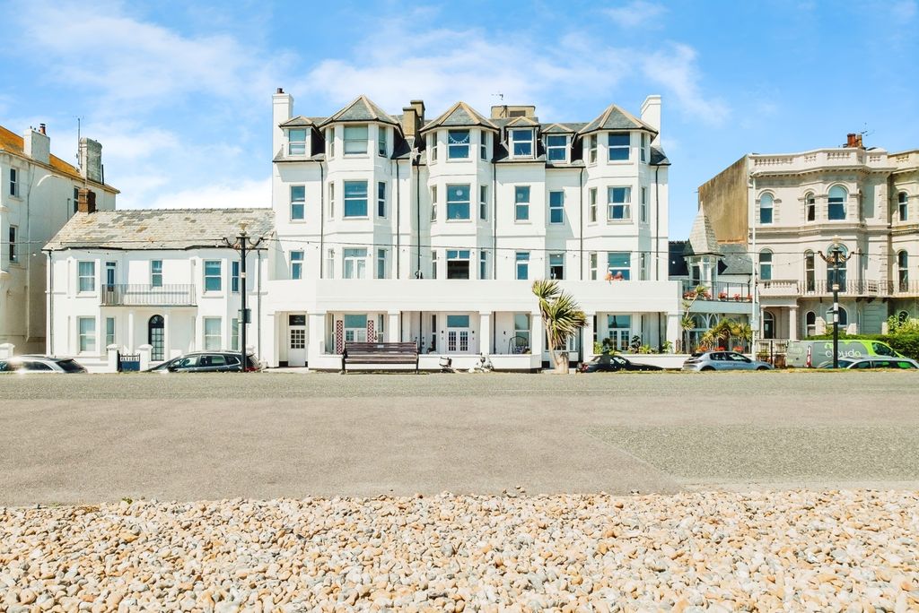 Property photo 1 of 11 Photo