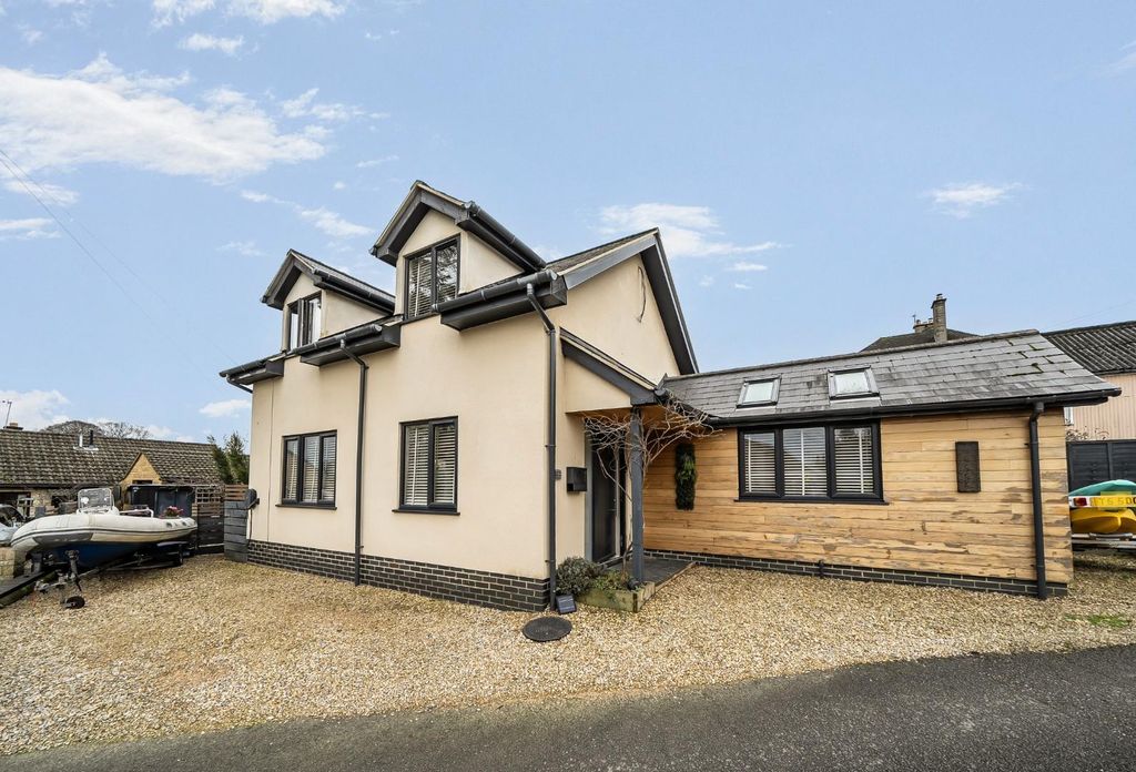 Property photo 1 of 18 1406474-3-6980Ae203B2F8.Jpg