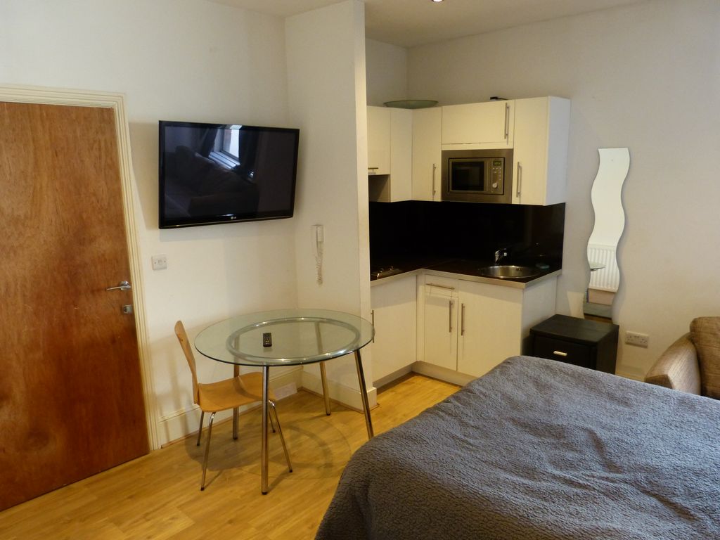 Property photo 2 of 4