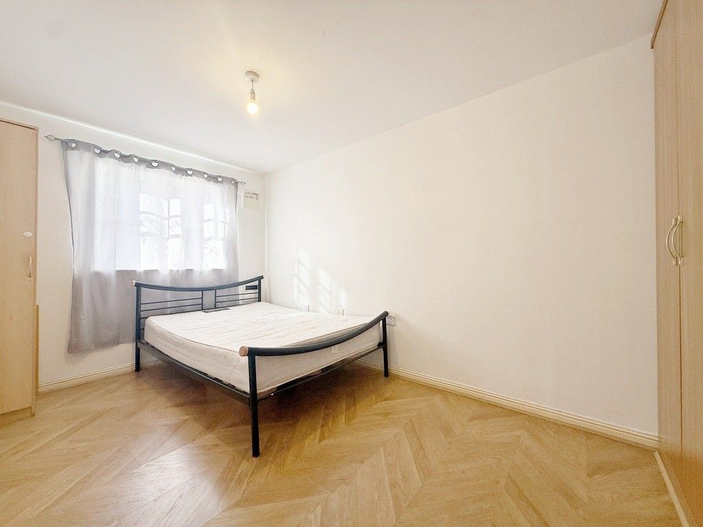 Property photo 2 of 6 Gallery