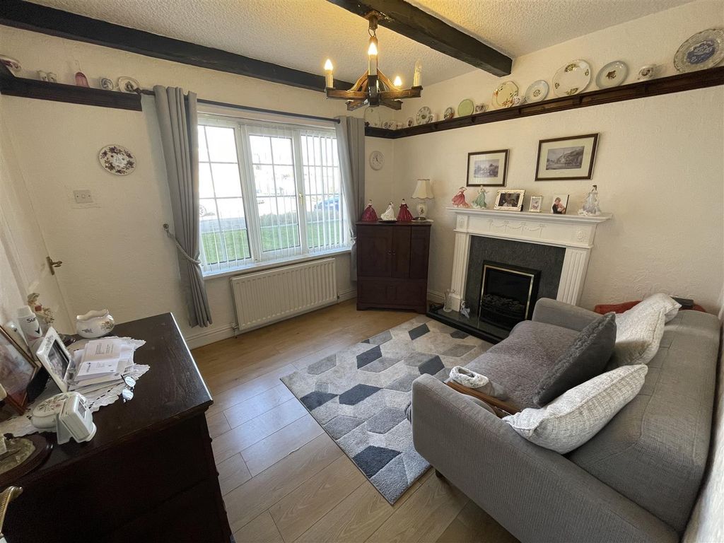 Property photo 3 of 11 1 Wynd 2.Jpg