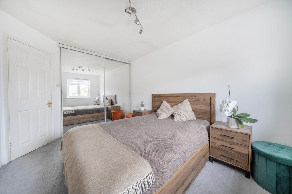 Property photo 2 of 13 1414773-16-6996E5E8c1Ab1.Jpg