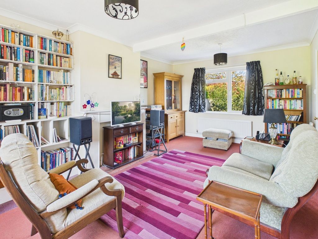 Property photo 3 of 20