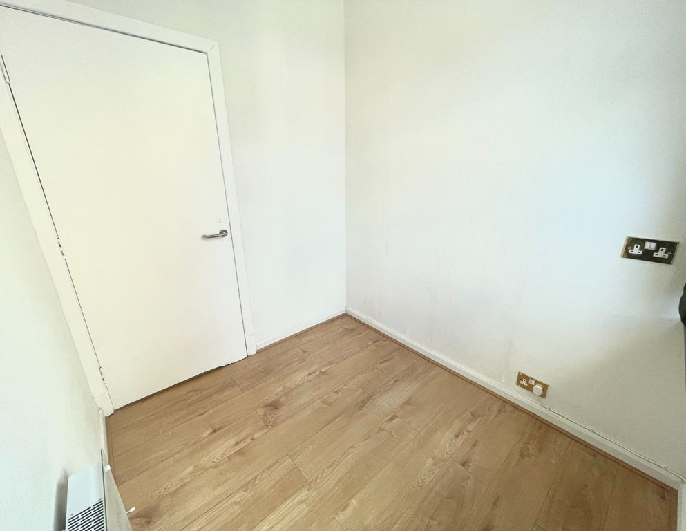 Property photo 3 of 3